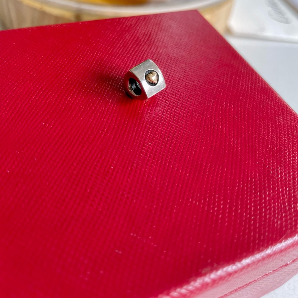 COPY - Pandora heart of gold retired charm